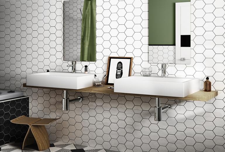 Scale Hexagon White Mat